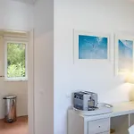 別荘 Prainha Townhouse By The Sea アルヴォル