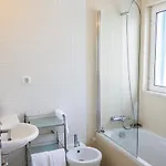 別荘 Prainha Townhouse By The Sea アルヴォル